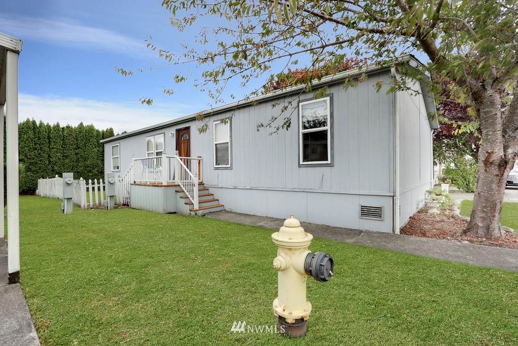 216 Birch Drive - Photo 1