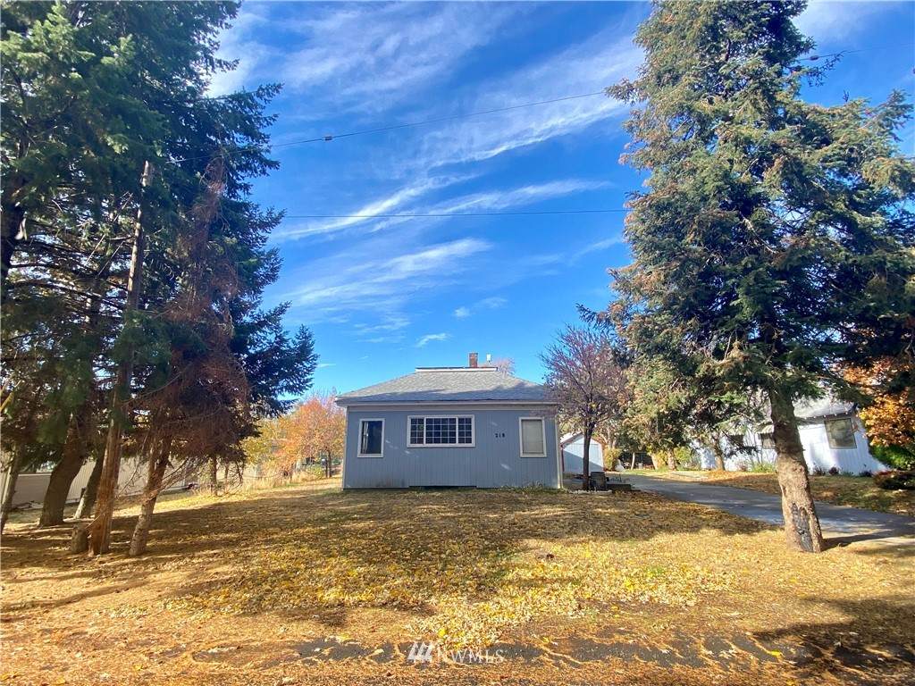 218 Warren Street - Photo 1