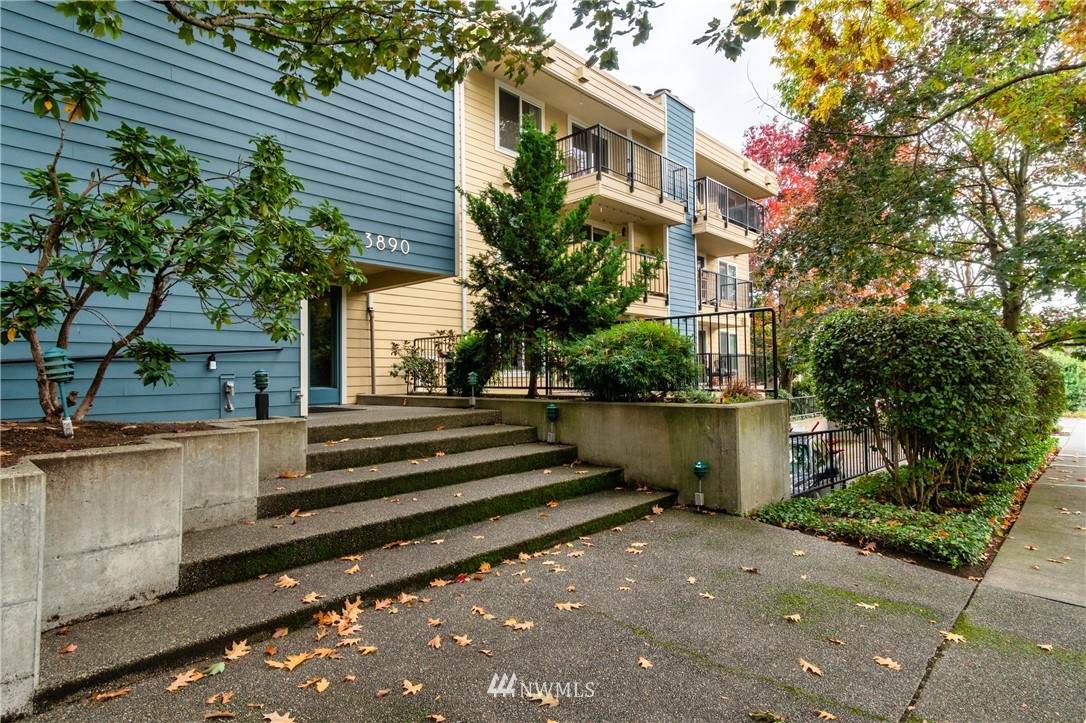 3890 Whitman Ave - Photo 1