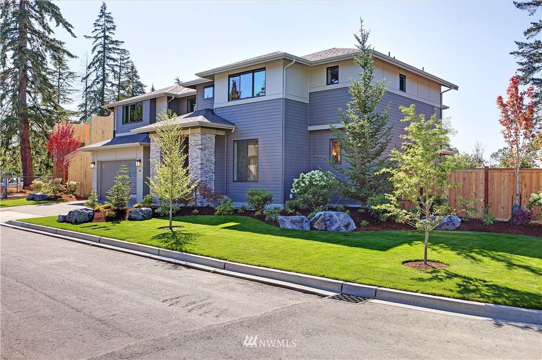 7228 127th Street - Photo 1