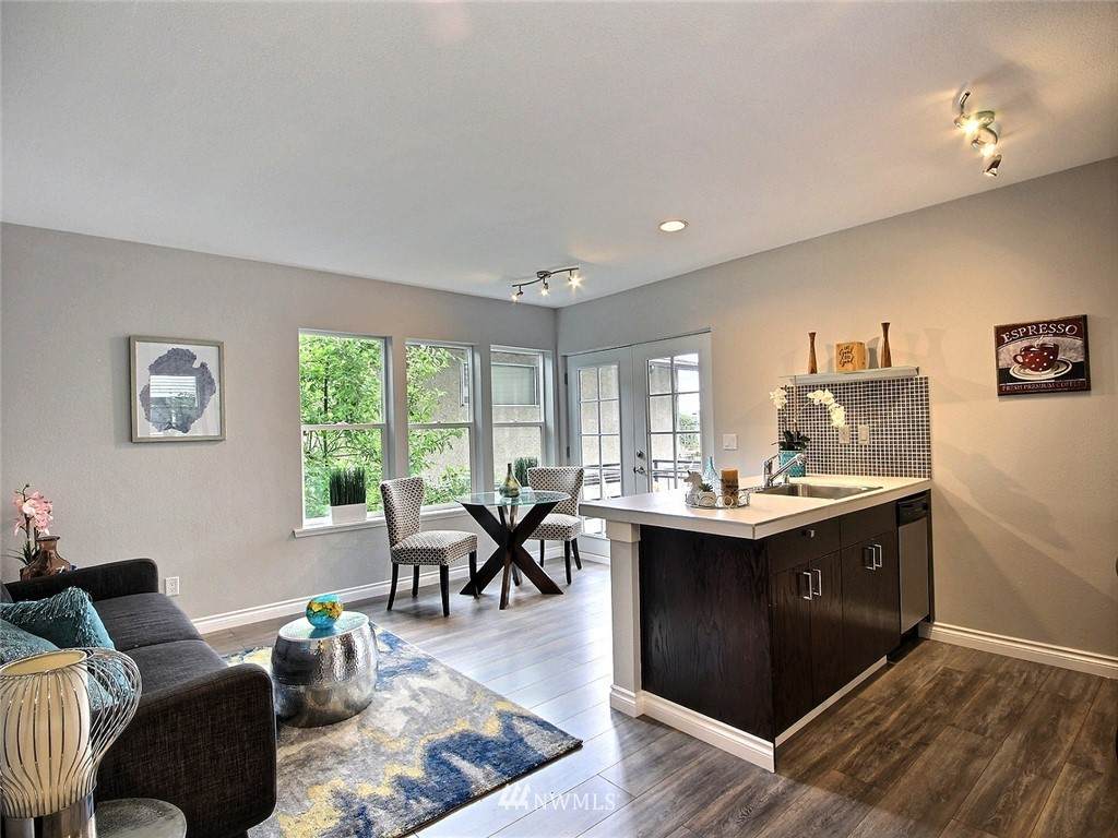 6547 42nd Avenue - Photo 1
