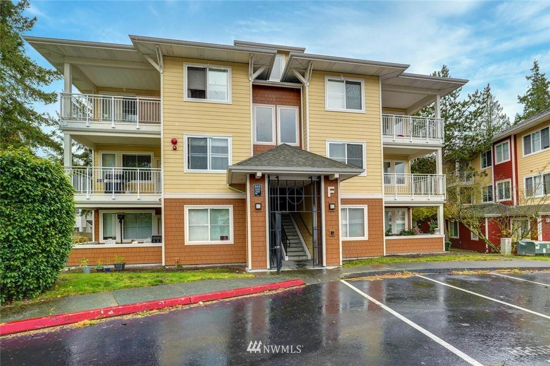 503 225th Lane - Photo 1