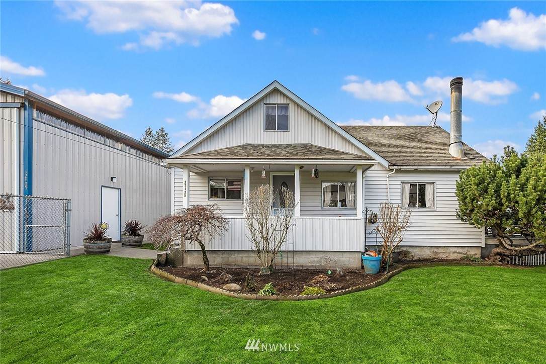 32405 Union Drive - Photo 1