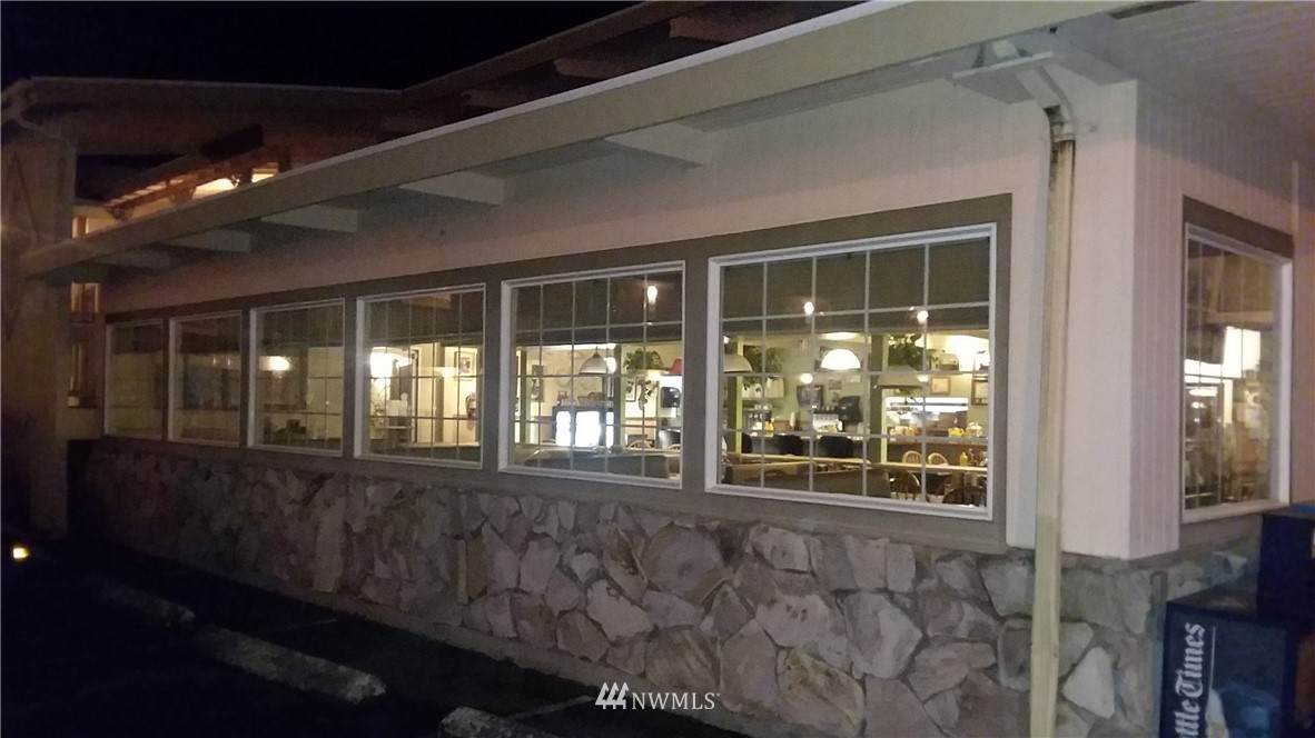 628 Railroad Avenue - Photo 1