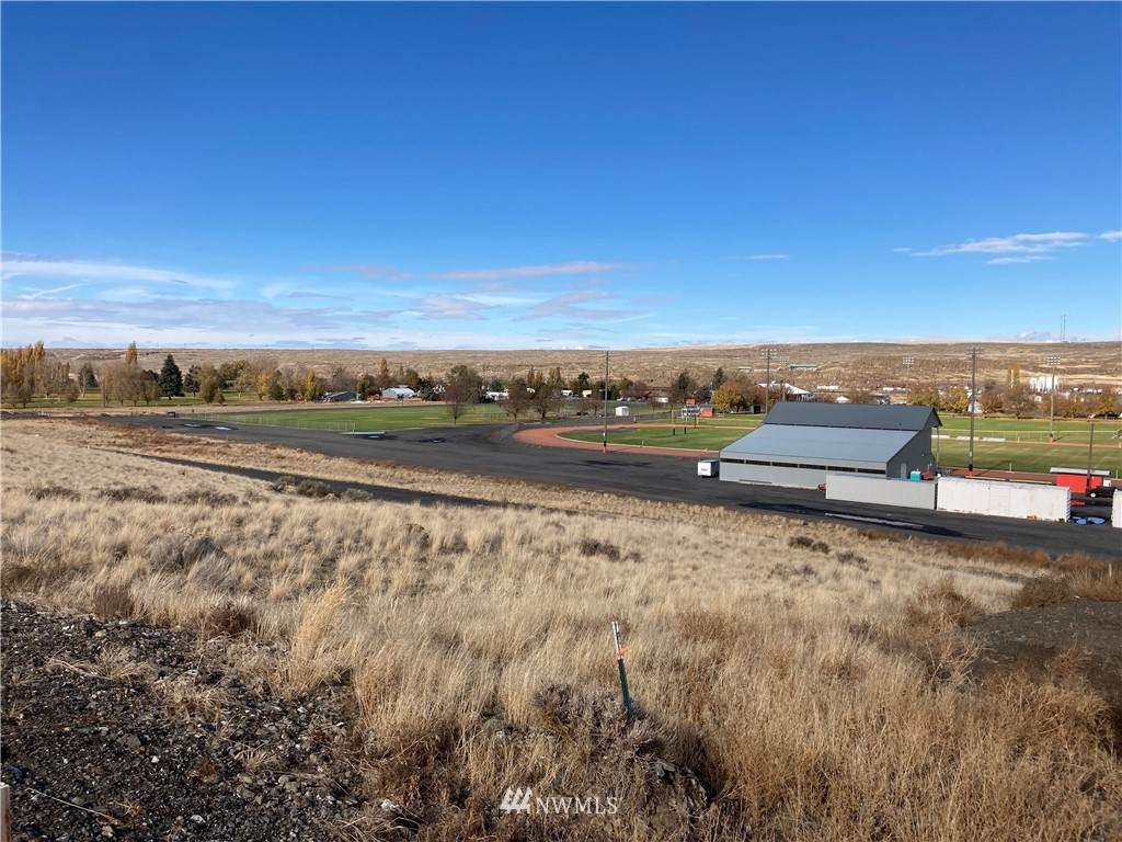 301 6th Avenue - Photo 1