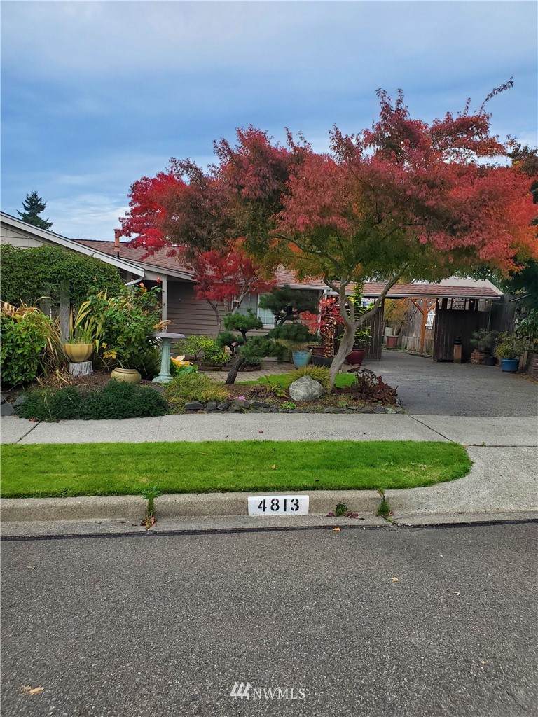 4813 38th Street Ct - Photo 1
