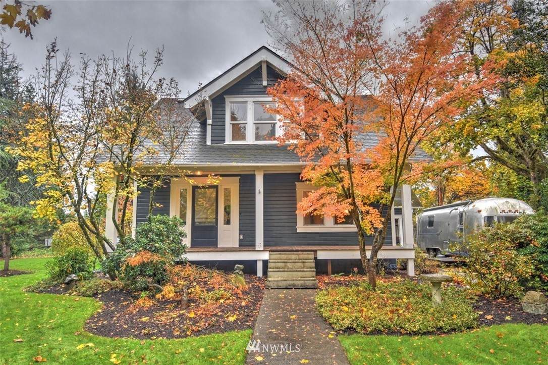 2541 Capitol Way - Photo 1