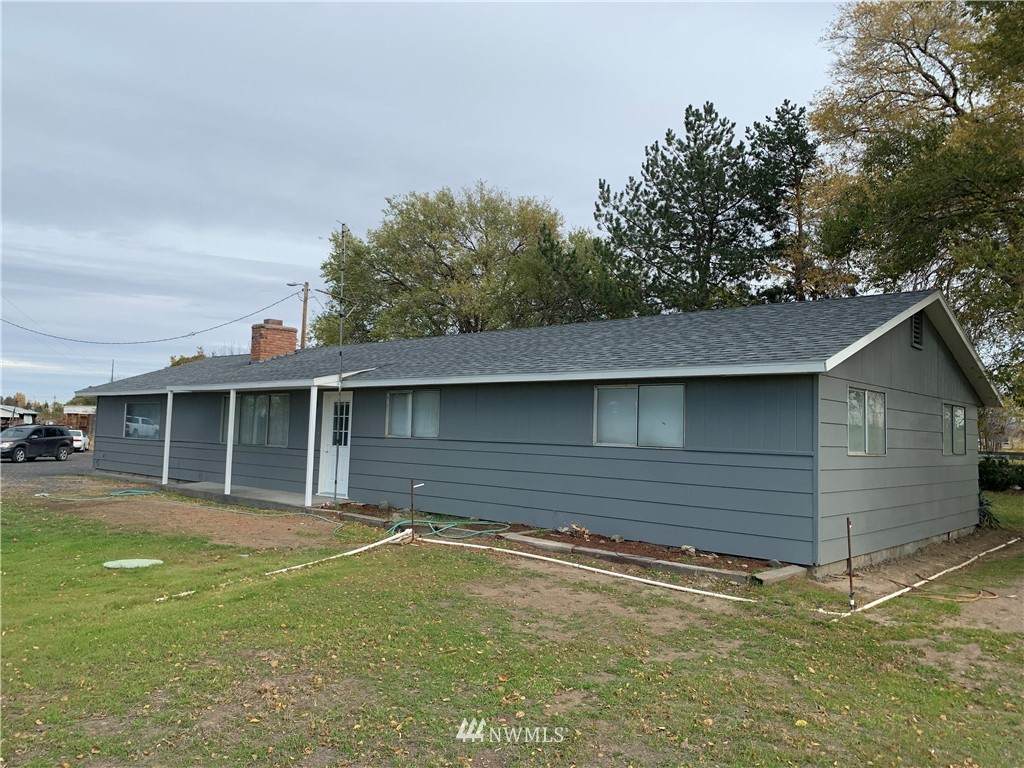 711 Elliott Lane - Photo 1