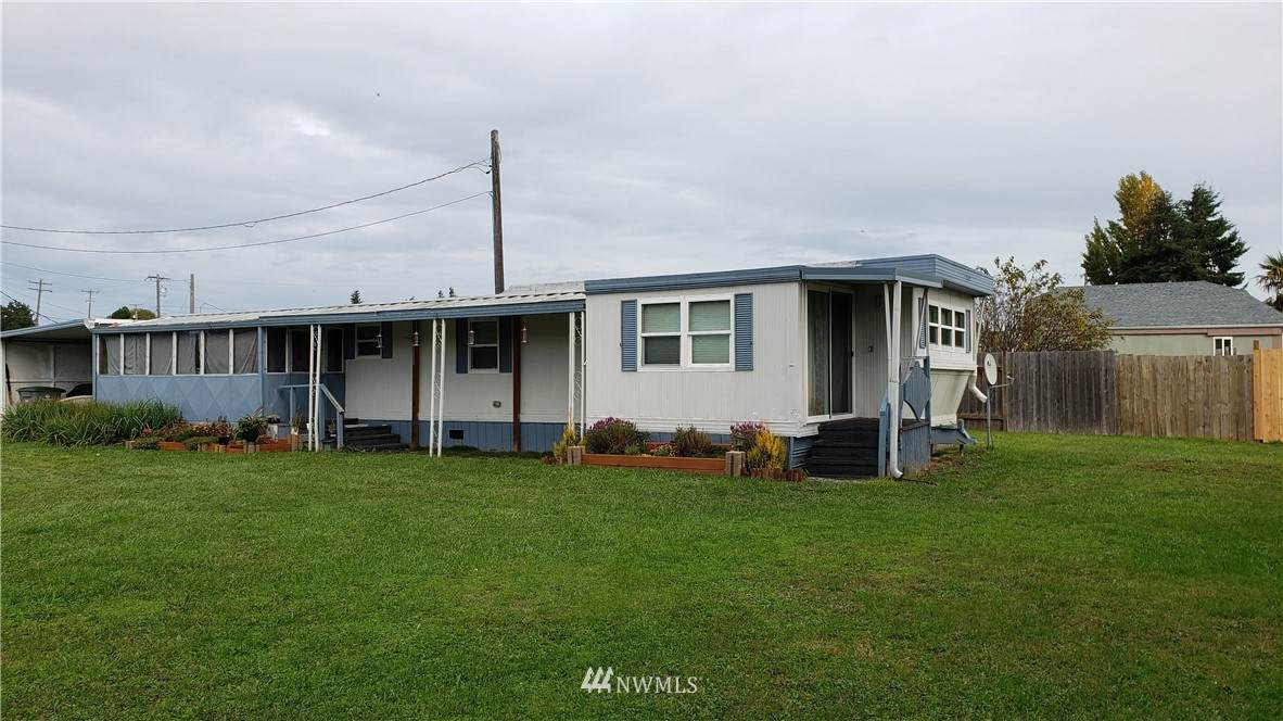 1491 Marine Drive - Photo 1