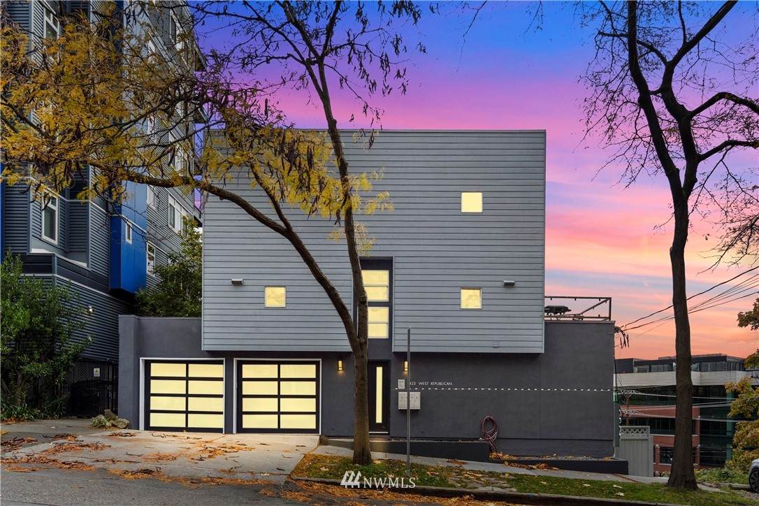 423 Republican Street - Photo 1