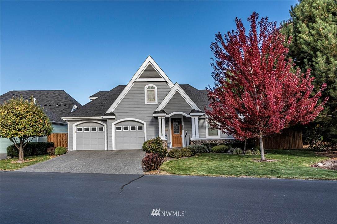 1081 Creekside Drive - Photo 1