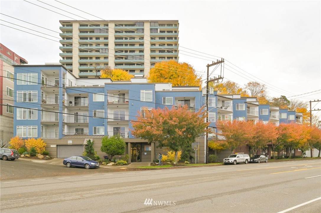 500 Elliott Avenue - Photo 1