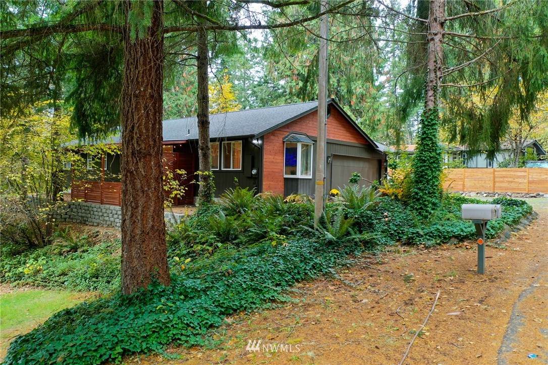 560 Matthew - Photo 1