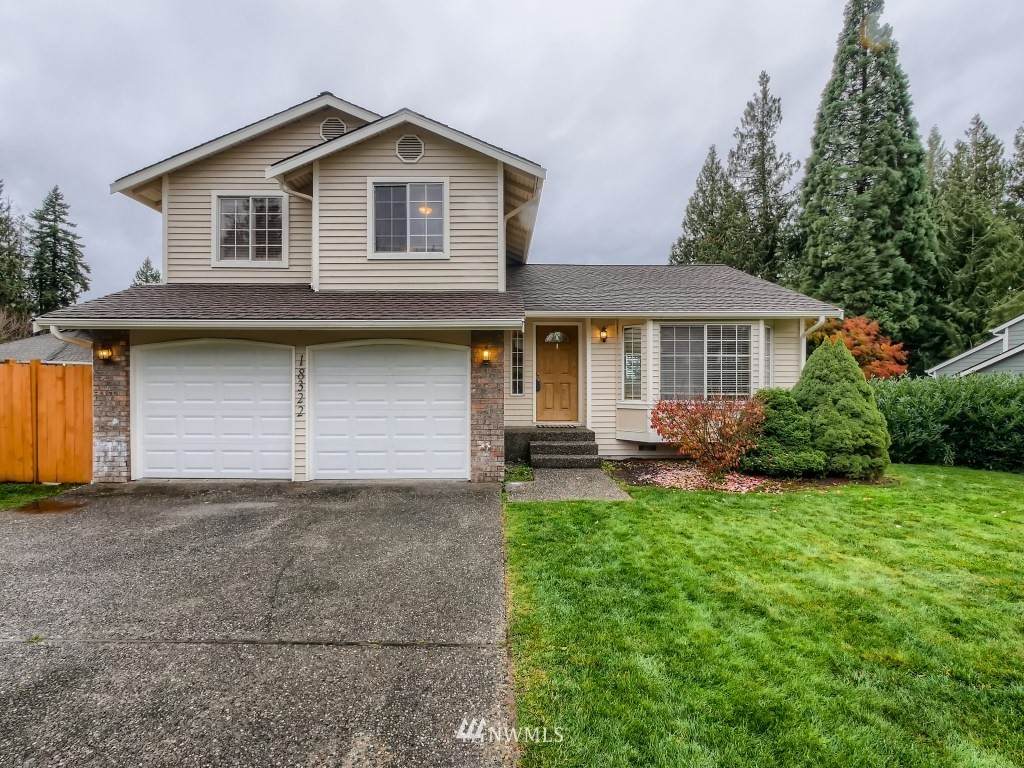 18322 Woodlands Way - Photo 1