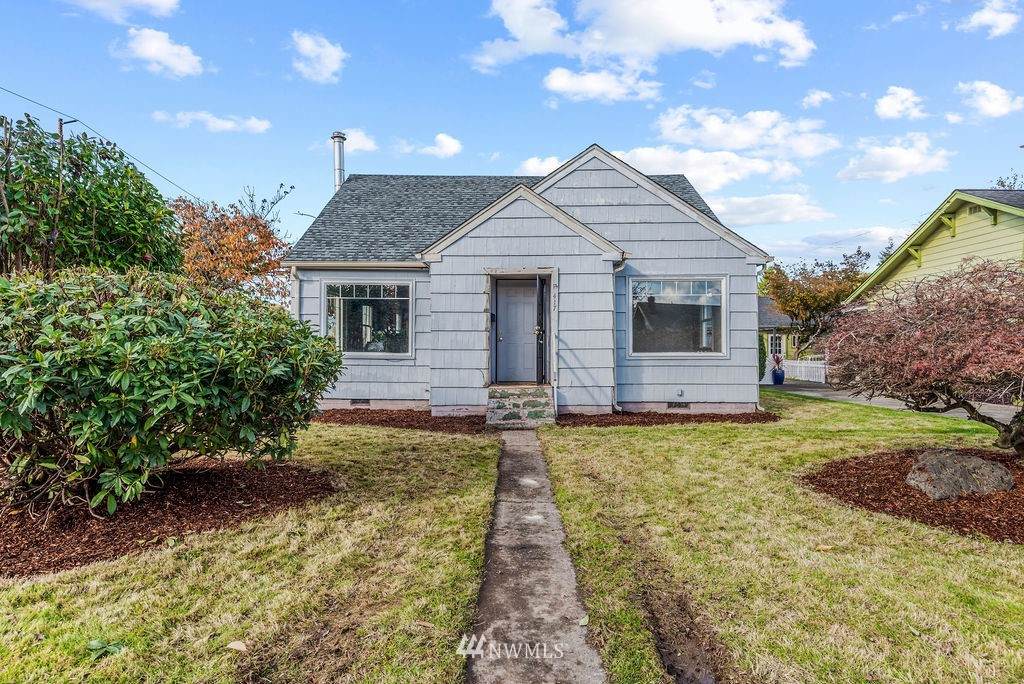 417 21st Avenue - Photo 1