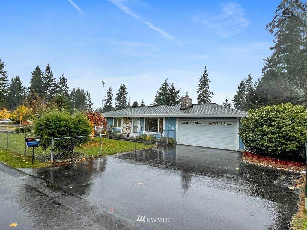 4210 Eastwood Avenue - Photo 1