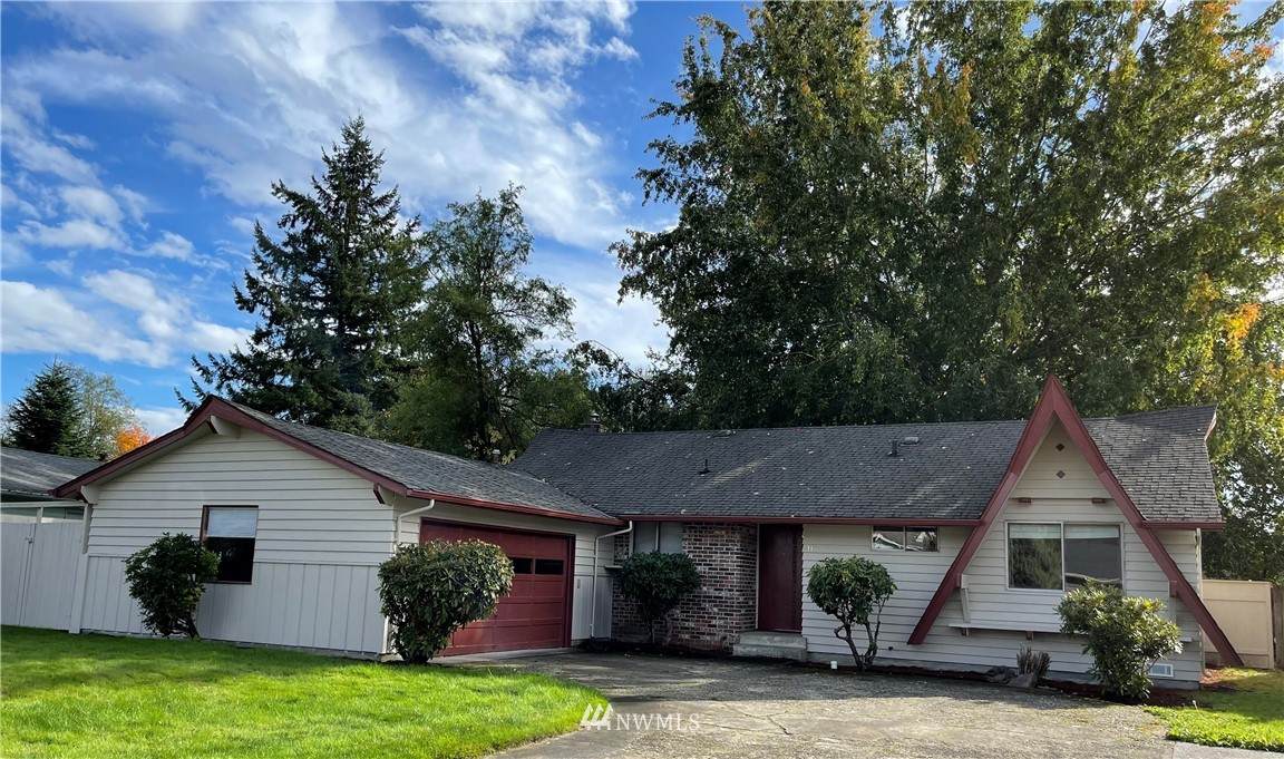 110 Paradise Parkway - Photo 1