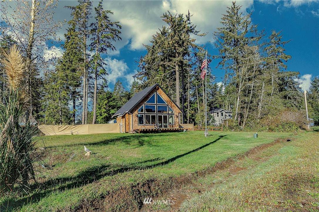 322 Fathom Street - Photo 1