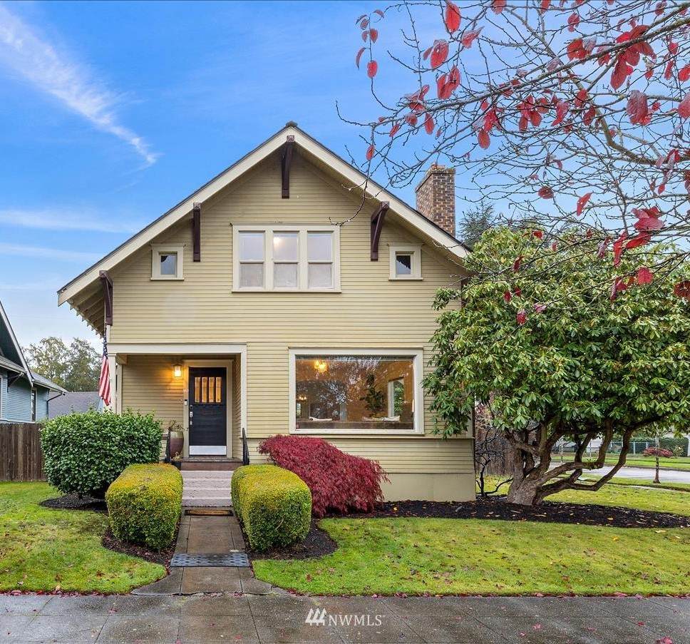 1802 Hoyt Avenue - Photo 1