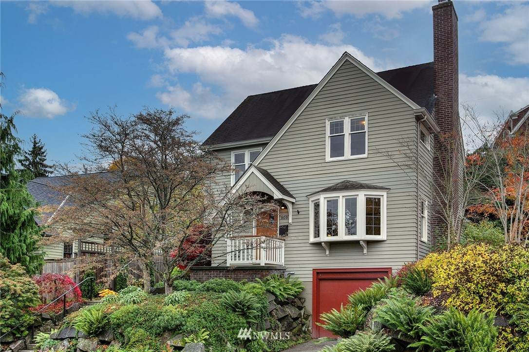 809 Etruria Street - Photo 1