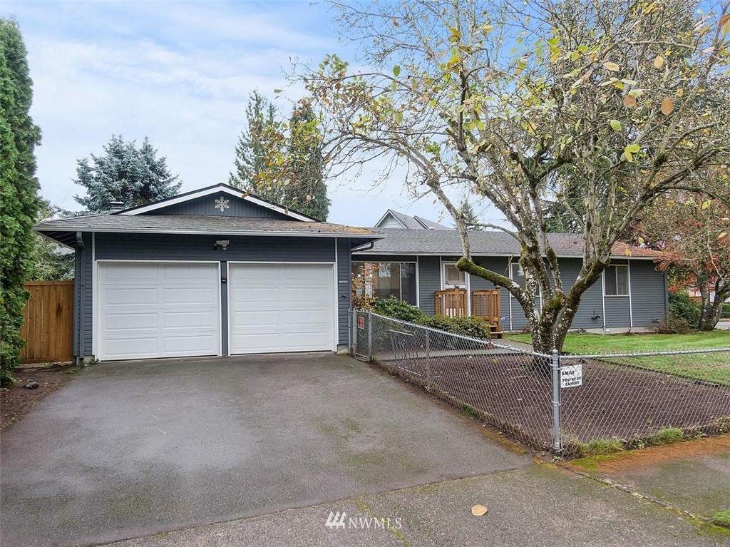 1814 35th Way - Photo 1