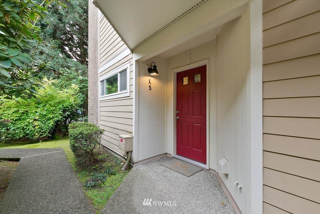 14633 40th Street - Photo 1