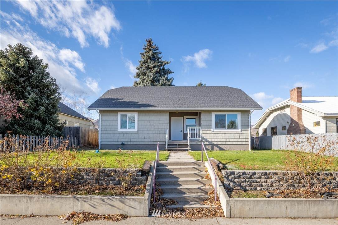 732 Kittitas Street - Photo 1