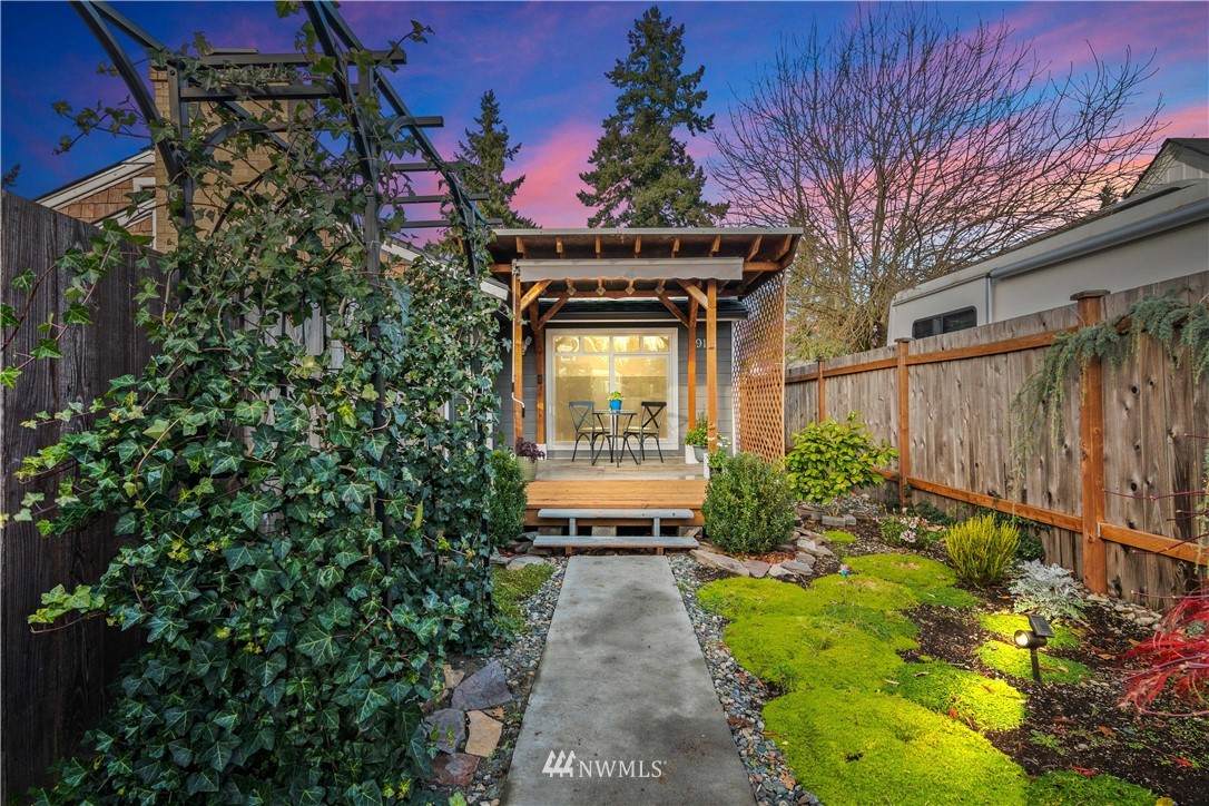 917 117th Street - Photo 1