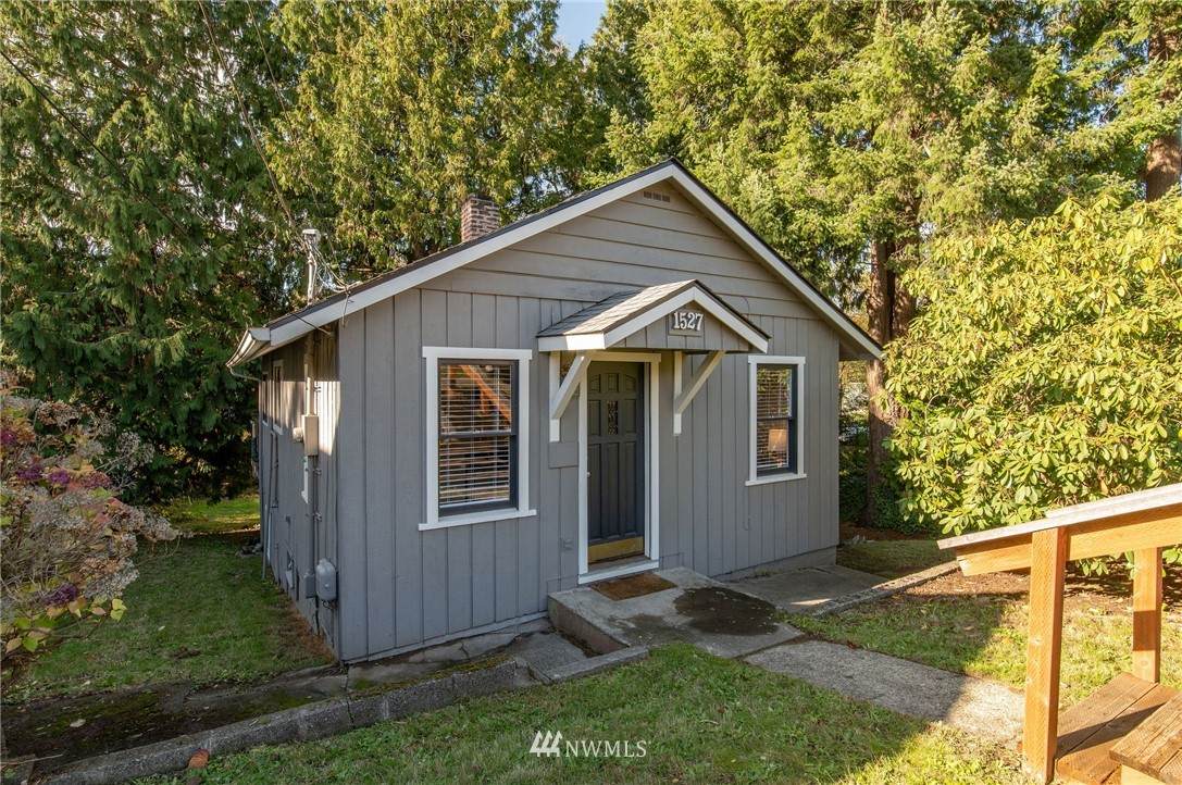 1527 Olympic Avenue - Photo 1