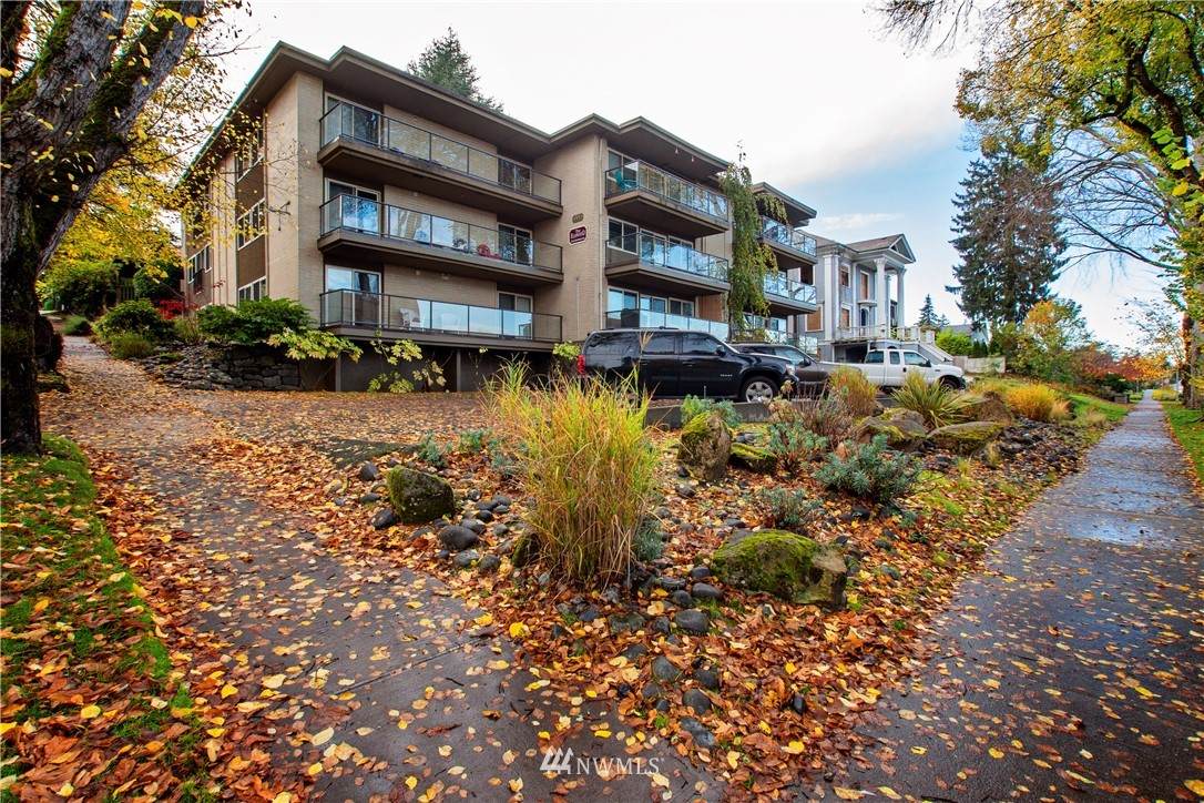 1006 Yakima Avenue - Photo 1