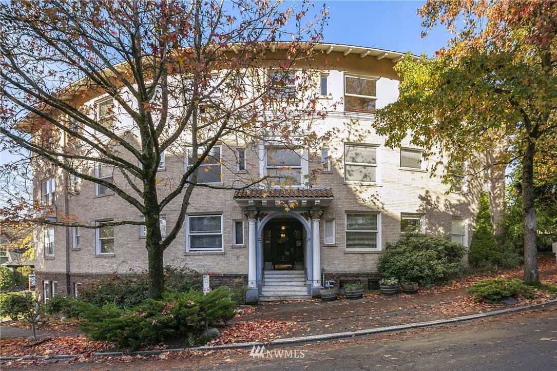 606 Thomas Street - Photo 1