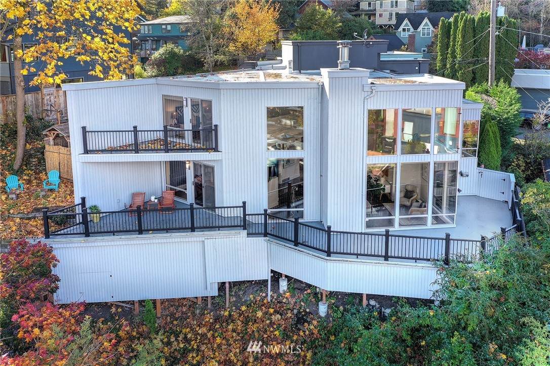 214 Erie Avenue - Photo 1