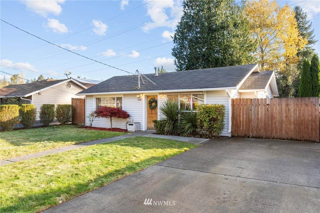 652 Redmond Avenue - Photo 1