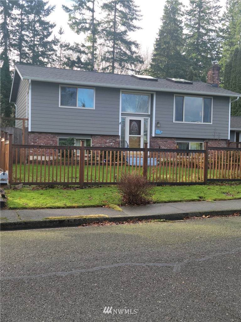 1921 Lakecrest Drive - Photo 1