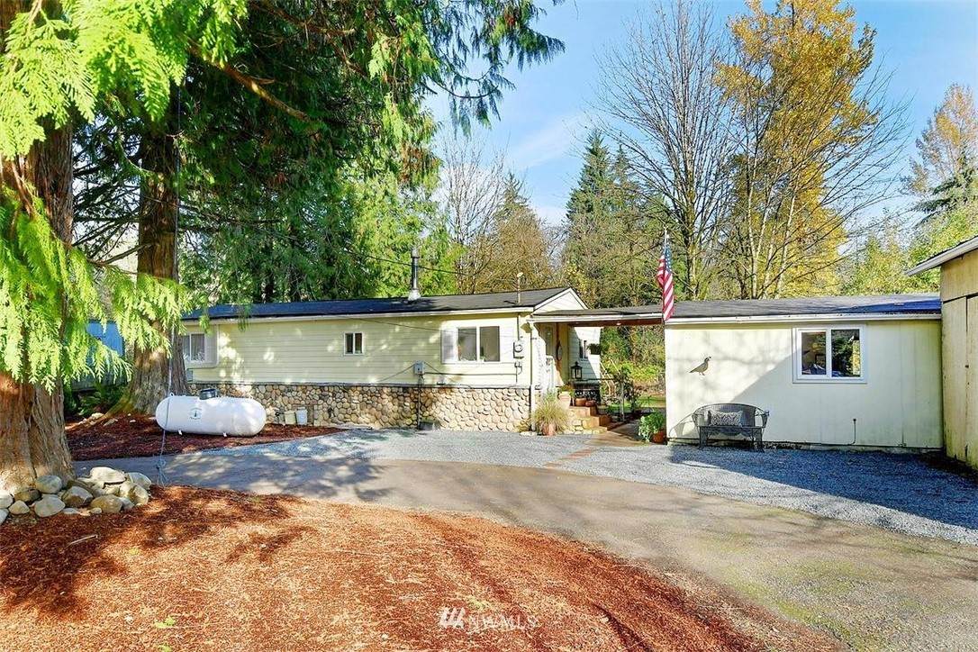 23215 135th Street - Photo 1