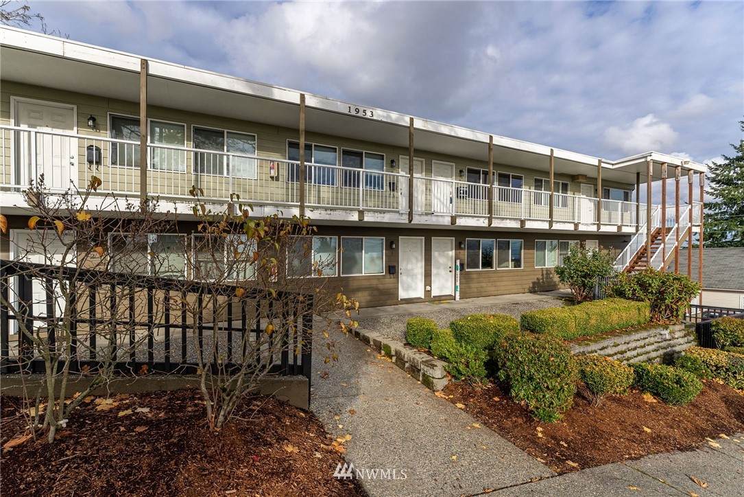 1953 I Street - Photo 1