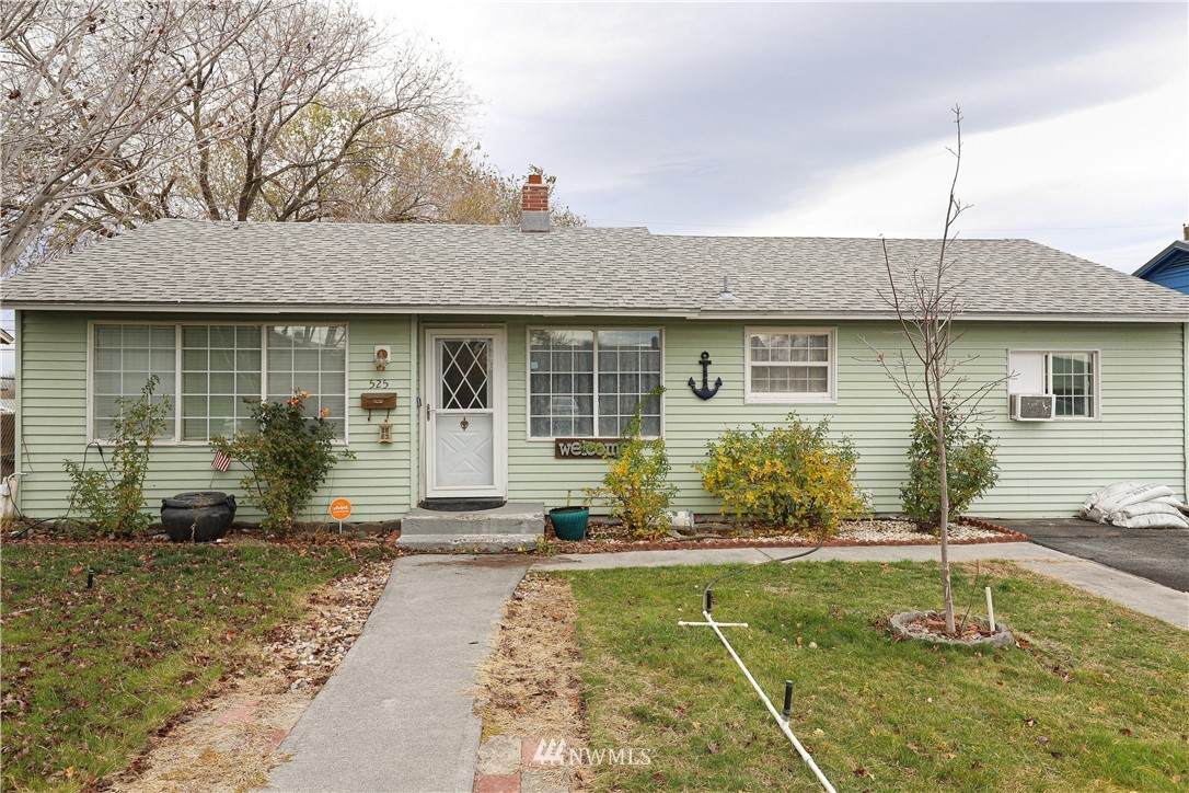 525 Dune Road - Photo 1