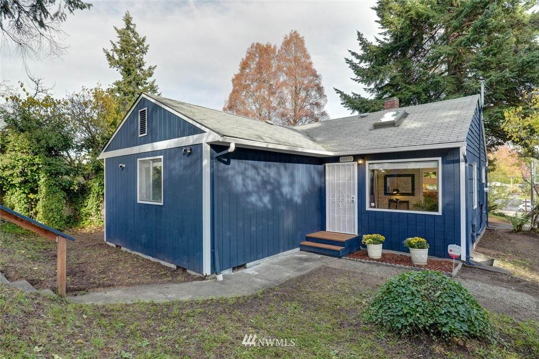 10012 31st Avenue - Photo 1