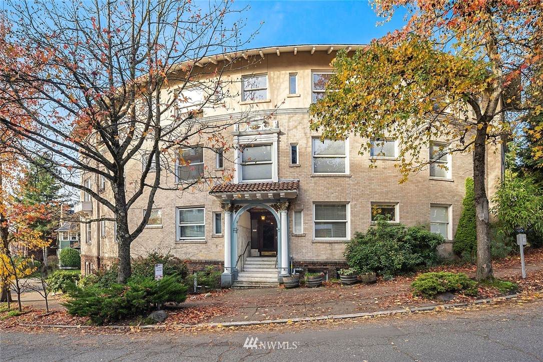 606 Thomas Street - Photo 1