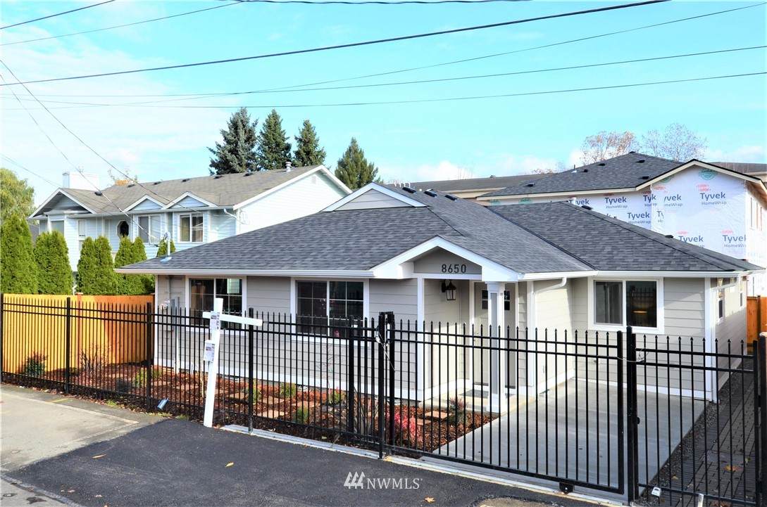 8650 45th Avenue - Photo 1