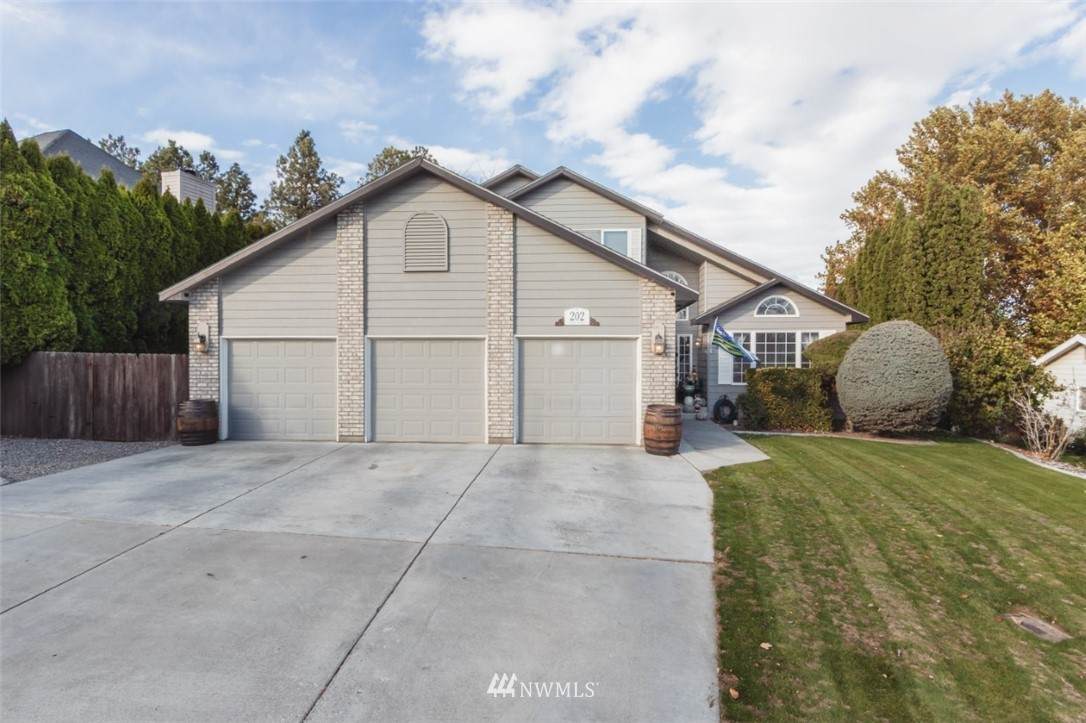 202 Piper Street - Photo 1