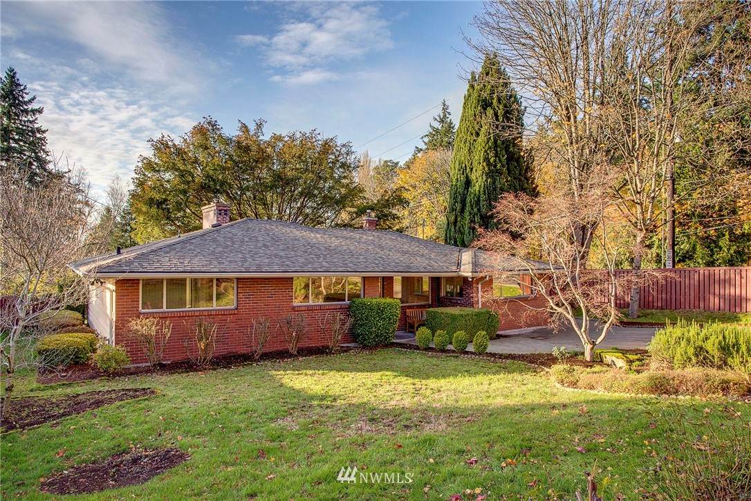 4005 85th Avenue - Photo 1