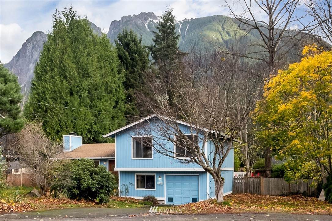 828 Mills Place - Photo 1