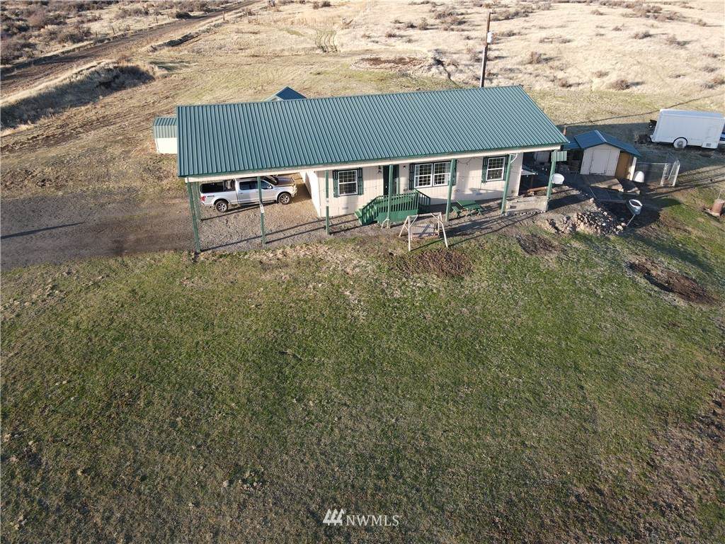 2410 Pheasant Lane - Photo 1
