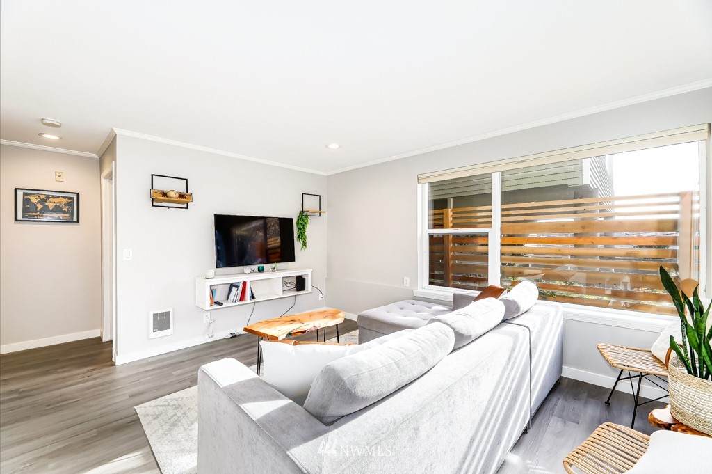 3420 Burke Avenue - Photo 1
