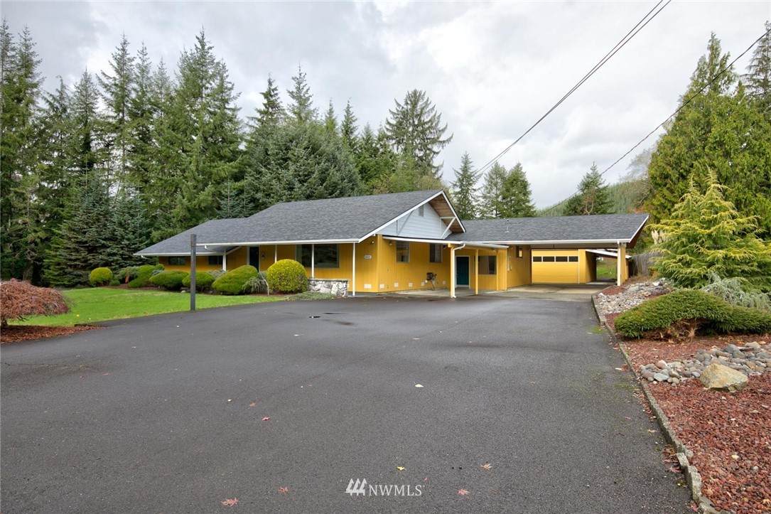 5502 Alder Glen Road - Photo 1