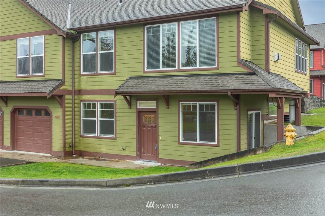 2614 Apple Tree Lane - Photo 1
