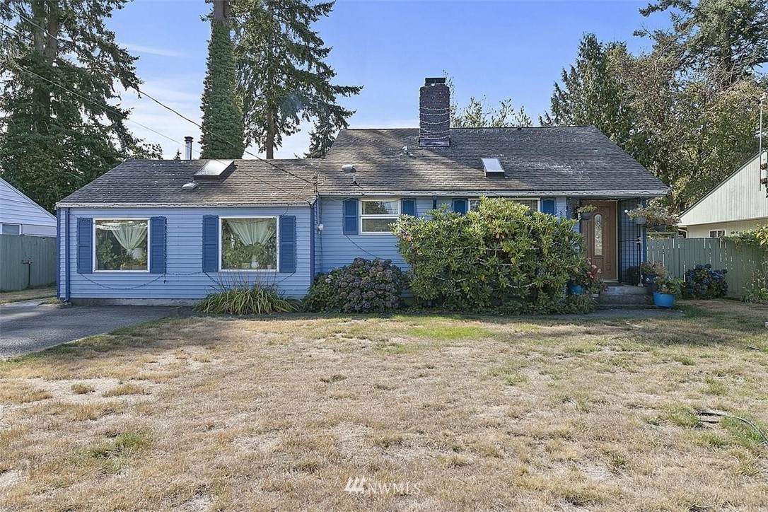 8426 121st Street - Photo 1