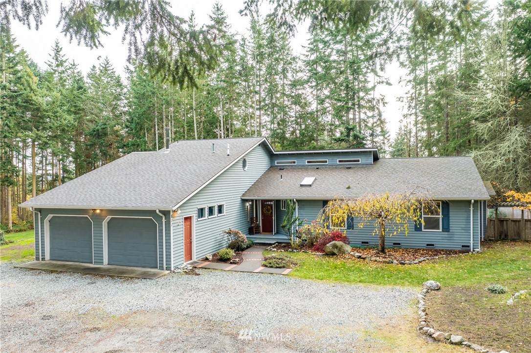 811 Red Robin Lane - Photo 1