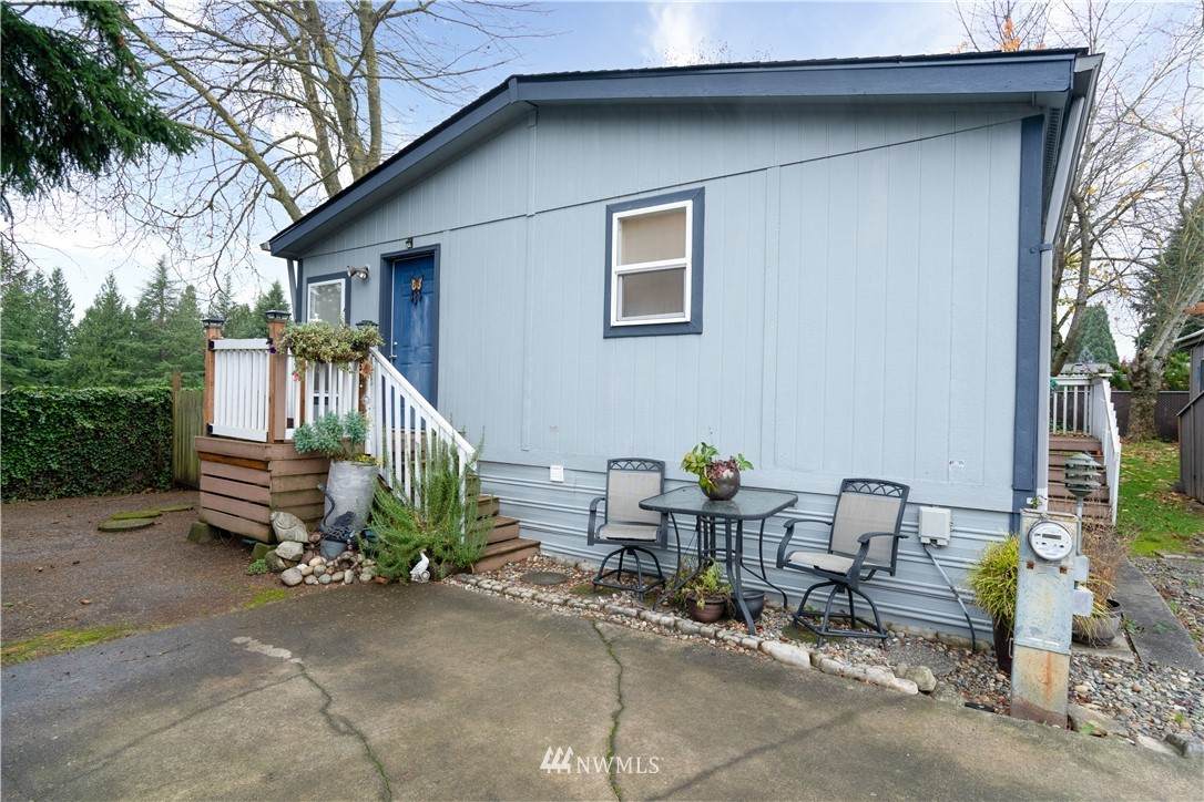 22111 108th Ave Se - Photo 1